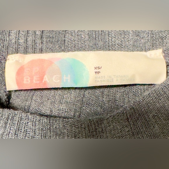 Free People | Beach | Top / Blouse | Women's Extra Small (XS) - Picture 5 of 7